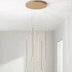 Lampadario con 8 Luci LED in Metallo Verniciato Oro e Cavetti Regolabili - Arancio
