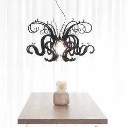Lampadario di moderno design in plexiglass prodotto in Italia, Malito