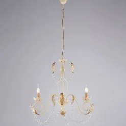 Lampadario in metallo e cristallo per un’illuminazione scenografica – Perla