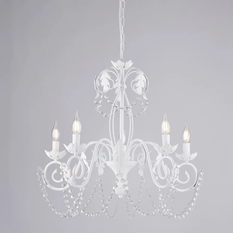 Lampadario in metallo per interni luminosi e accoglienti – Perla