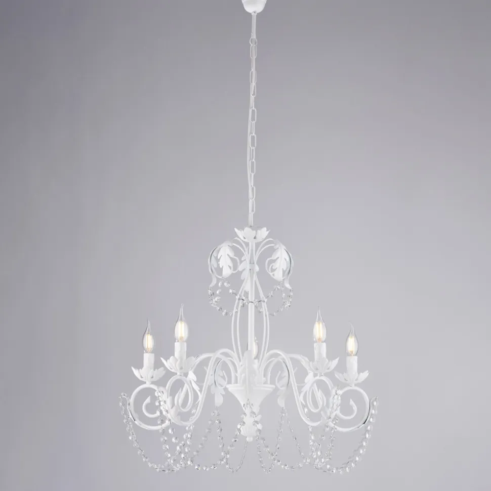 Lampadario in metallo per interni luminosi e accoglienti – Perla