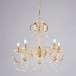 Lampadario in metallo per interni luminosi e accoglienti – Perla