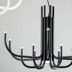 Lampadario LED 13 Luci in Metallo Verniciato Bianco, Nero o Oro  - Scorpio