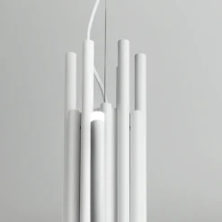 Lampadario LED 13 Luci in Metallo Verniciato Bianco, Nero o Oro  - Scorpio