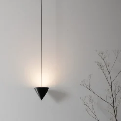 Lampada Sospesa a Filo in Alluminio Nero e Cono Grande di Design - Mercado