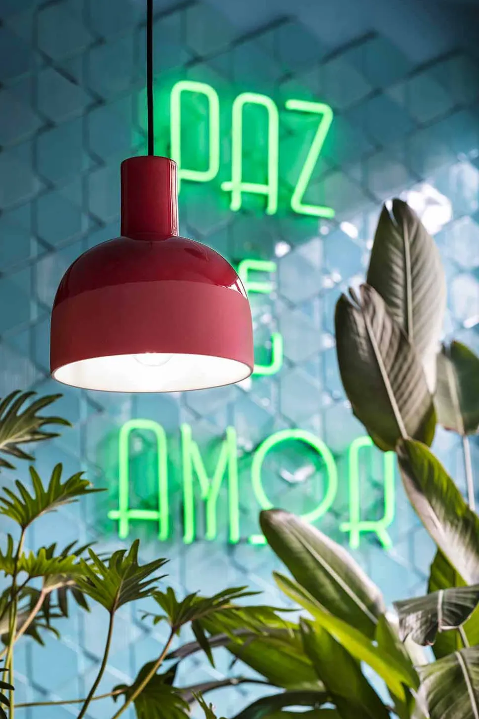 Lampada Sospesa dallo Stile Moderno in Ceramica Made in Italy – Ferroluce Caxixi