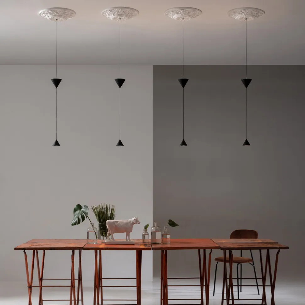 Lampada Sospesa di Design in Gesso bianco e Alluminio Nero 2 Coni - Tesera