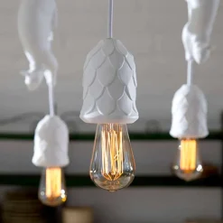 Lampada Sospesa in Ceramica Bianca Opaca con Scoiattolo e Ghianda - Scoiattolo