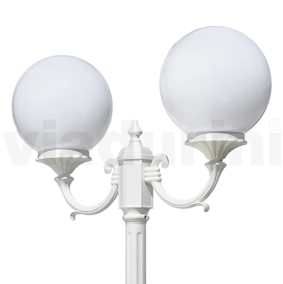 Lampione Alto 212 cm in Acrilico e Alluminio Bianco Made in Italy - Trovabianco