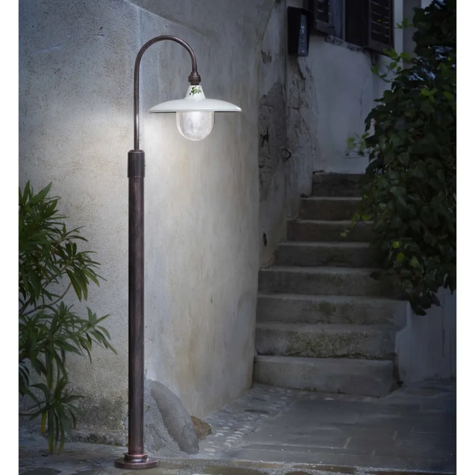 Lampione da Giardino Design Curvo in Alluminio Decoro a Mano - Campobasso