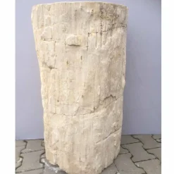 Lavabo a colonna di design in legno pietrificato Ley, fatto a mano