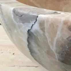 Lavabo bagno da appoggio in pietra onice naturale Ana, fatto a mano