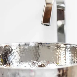 Lavabo Bagno Rotondo da Appoggio in Ottone Cromato Martellato - Diamond