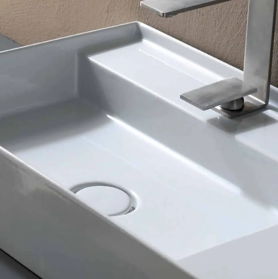 Lavabo ceramica da appoggio design moderno made in Italy Sun 65x40 cm