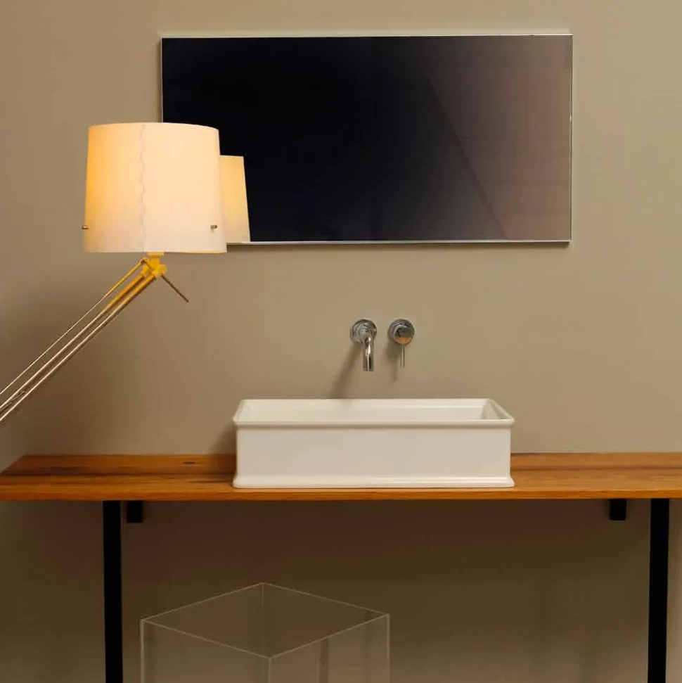 Lavabo da appoggio dal design neoclassico ceramica made Italy Debora