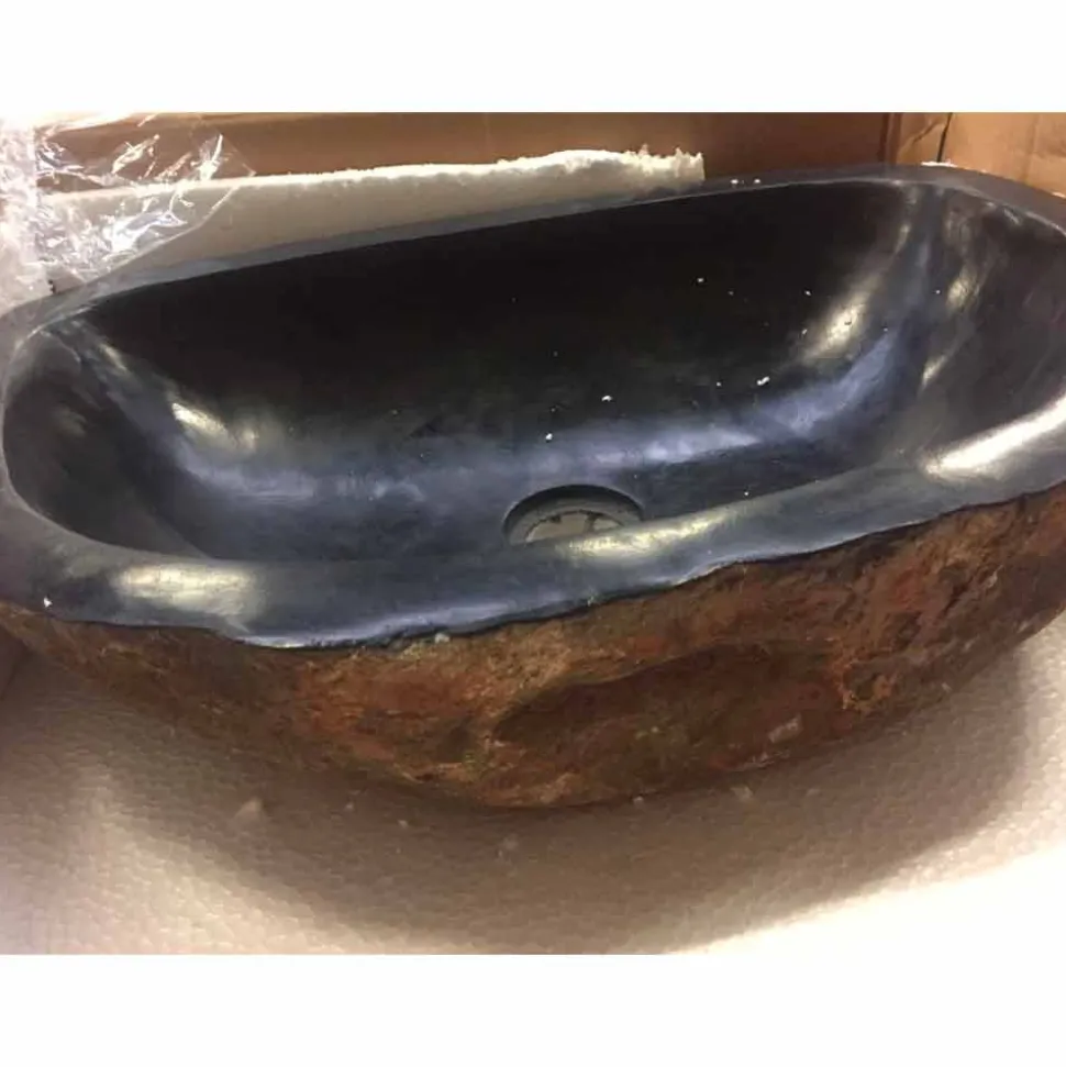 Lavabo da Appoggio in Basalto Hassan, non riproducibile in serie