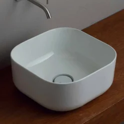 Lavabo da appoggio 37x37cm in ceramica made Italy Star, design moderno
