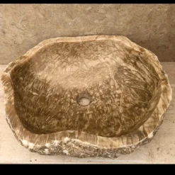 Lavabo di design da appoggio per bagno Laia in pietra naturale