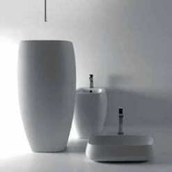 Lavabo freestanding in ceramica design moderno Gais, fatto in Italia