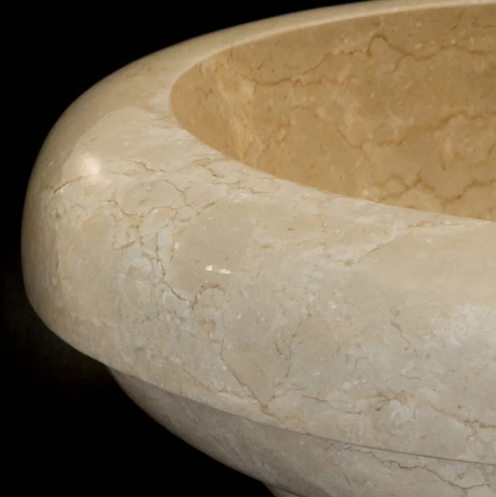 Lavabo in marmo da appoggio di design Tito, pezzo unico