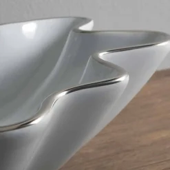 Lavabo moderno da appoggio in ceramica bianco fatto in Italia Rayan
