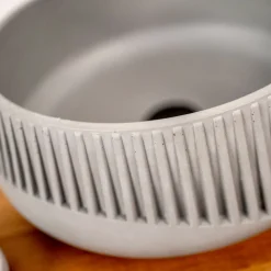 Lavabo Rotondo da Appoggio Realizzato in Cemento e Resina - Ibisco