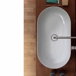 Lavabo 70x35cm da appoggio in ceramica made Italy Star, design moderno