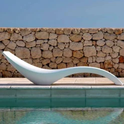 Lettino Chaise Longue di Design Moderno in Polietilene Colorato - Cloe by Myyour