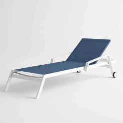 Lettino da Esterno in Alluminio con Ruote e Braccioli Design Moderno- Carmine