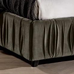 Letto Imbottito Matrimoniale Moderno con Pieghe o Trapuntato di Design - Thomas