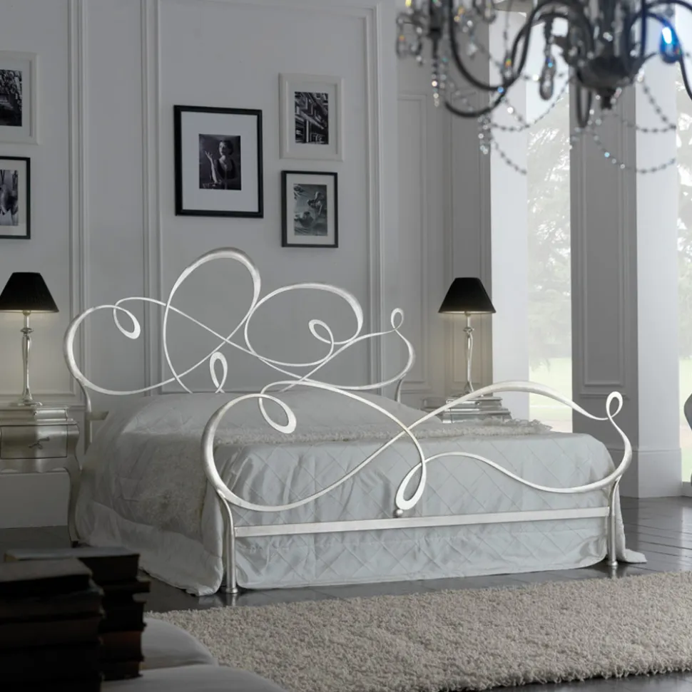 Letto Matrimoniale con Testata in Ferro Pieno Made in Italy - Nebbia