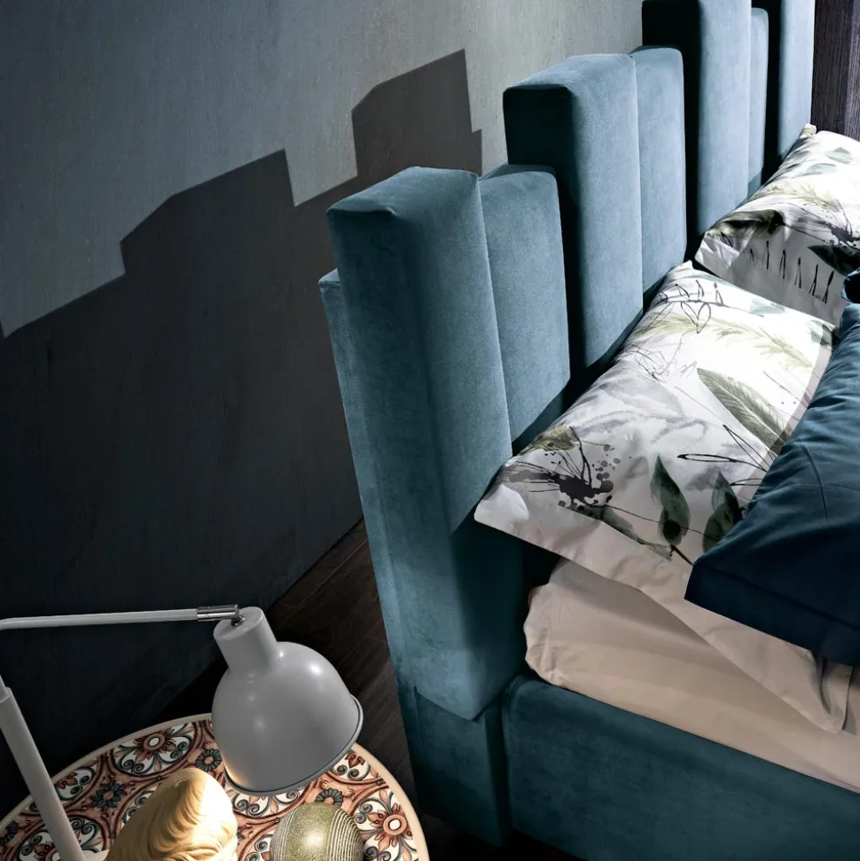 Letto Matrimoniale di Design Imbottito Moderno Blu o Grigio Alta Qualità - Kenzo