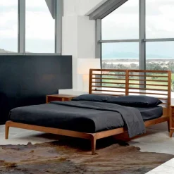 Letto matrimoniale in noce massello, made in Italy, Didimo