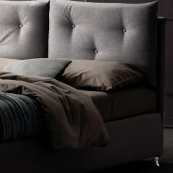 Letto Matrimoniale 160x190 con Bottoncini Decorativi nei Cuscinoni - Raggi
