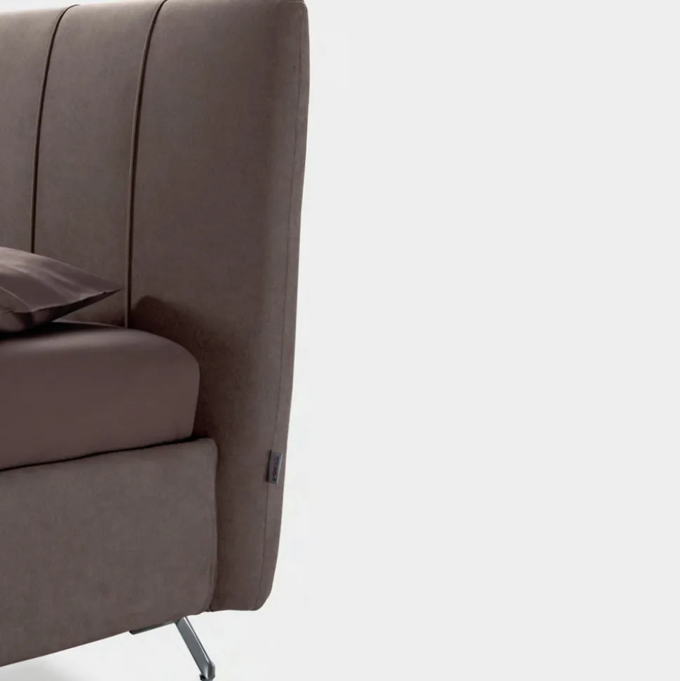 Letto Matrimoniale 160x190 con Imbottitura con Profili Cordonati Verticali - Nices