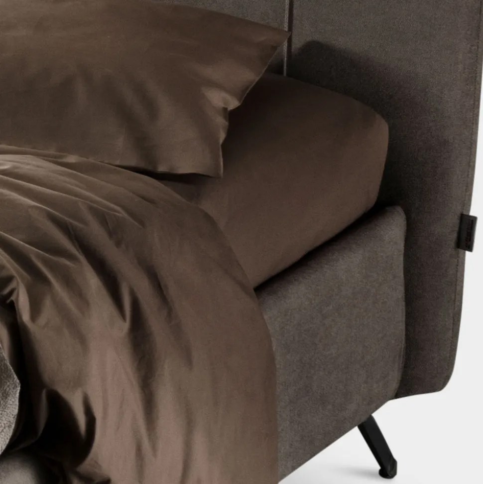 Letto Matrimoniale 160x190 con Imbottitura con Profili Cordonati Verticali - Nices