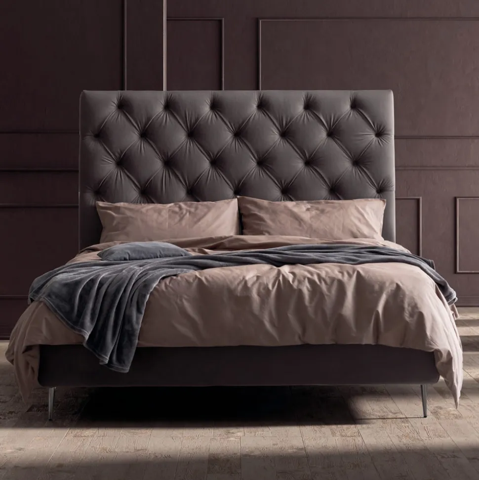 Letto Matrimoniale 160x190 con Testata Alta e Trapuntata Made in Italy - Sallie