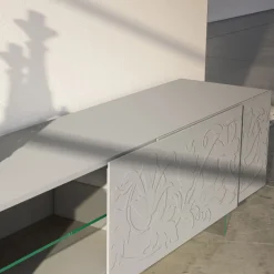 Madia in Mdf Grigio Chiaro con Piedini in Vetro Made in Italy - Germena