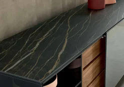 Madia Moderna su Ruote in Vetro Fumè e Top in Ceramica Made in Italy – Scocca
