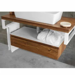 Mobile Bagno Sospeso in Teak con Portasalviette in Hi Macs® Bianco - Saverno