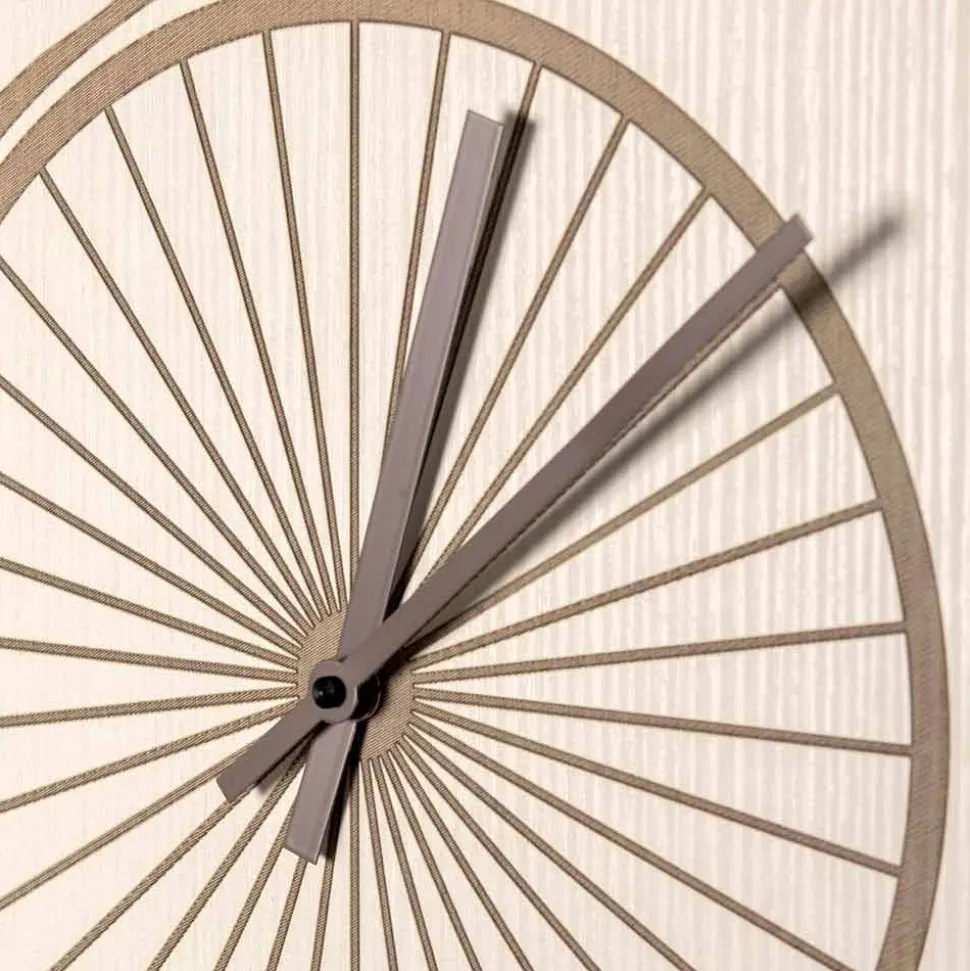 Orologio da Parete di Design in Legno Tondo in 2 Finiture, Made in Italy - Byko
