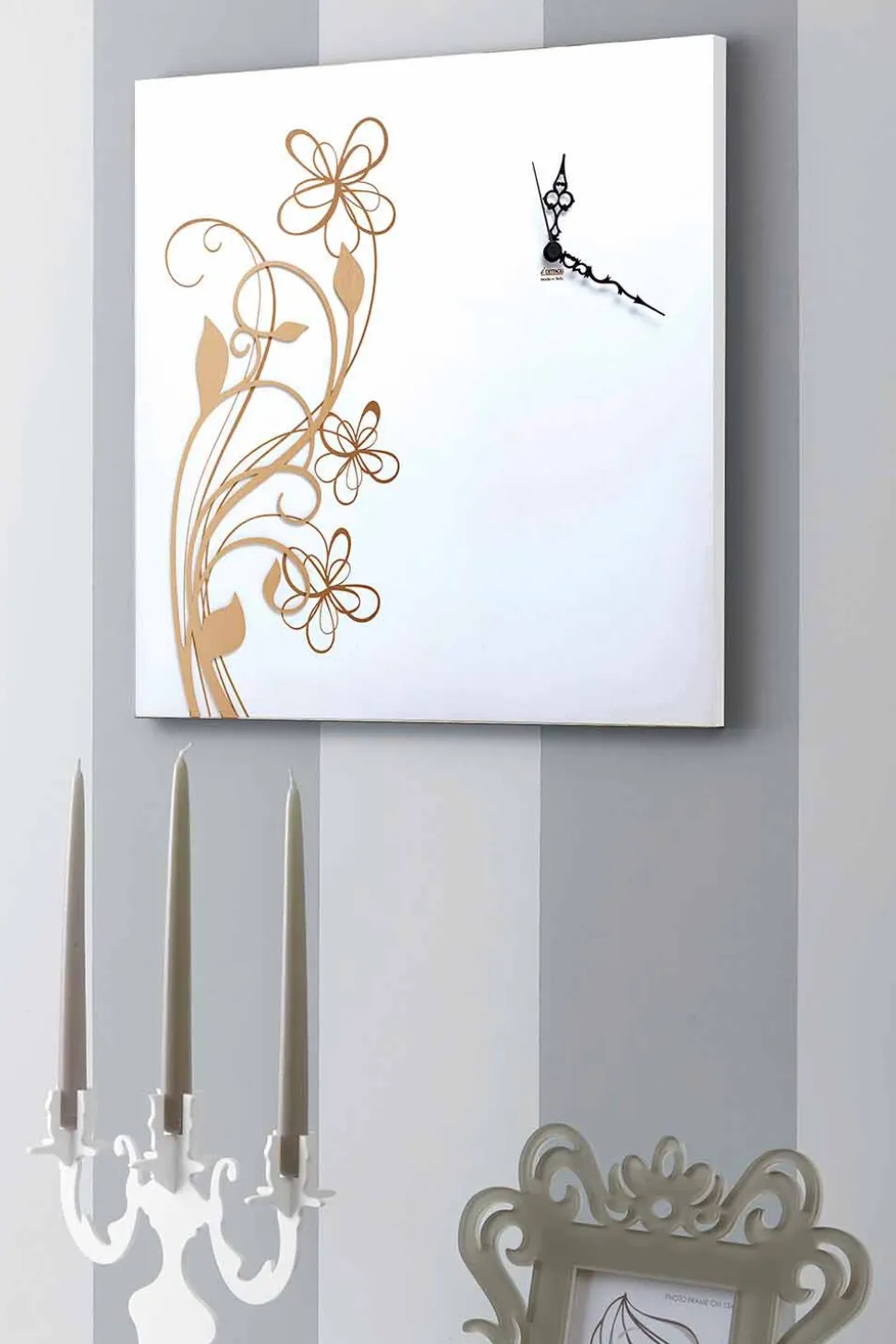 Orologio Grande da Parete Design Quadrato in Legno Bianco con Fiore - Florello