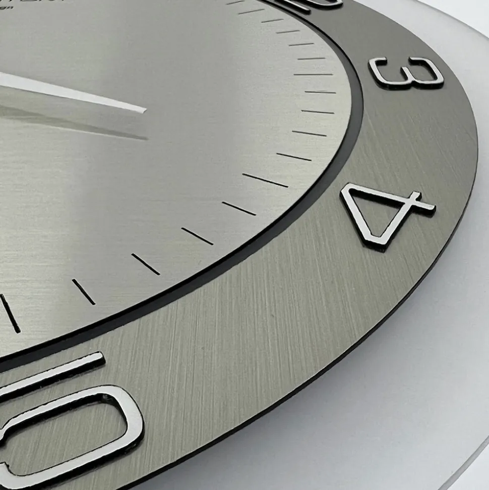 Orologio moderno da muro modello Dininho, made in Italy