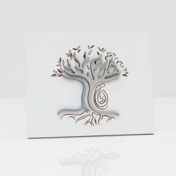 Pannello Bianco Inciso a Laser con Albero e Famiglia Made in Italy - Helga