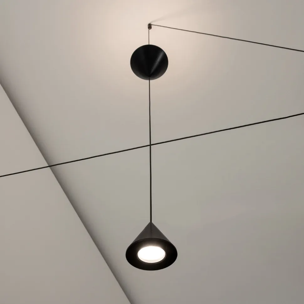 Piantana a Filo in Alluminio Nero e Doppio Cono Design Minimale - Mercado
