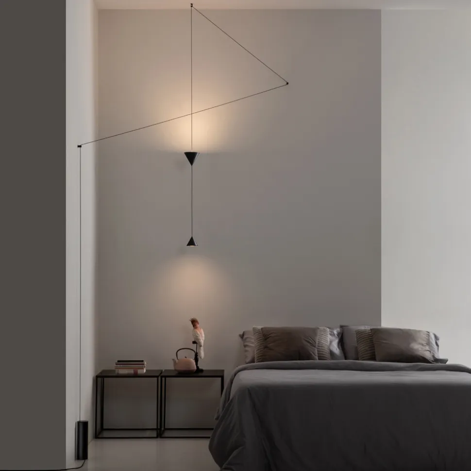 Piantana a Filo in Alluminio Nero e Doppio Cono Design Minimale - Mercado