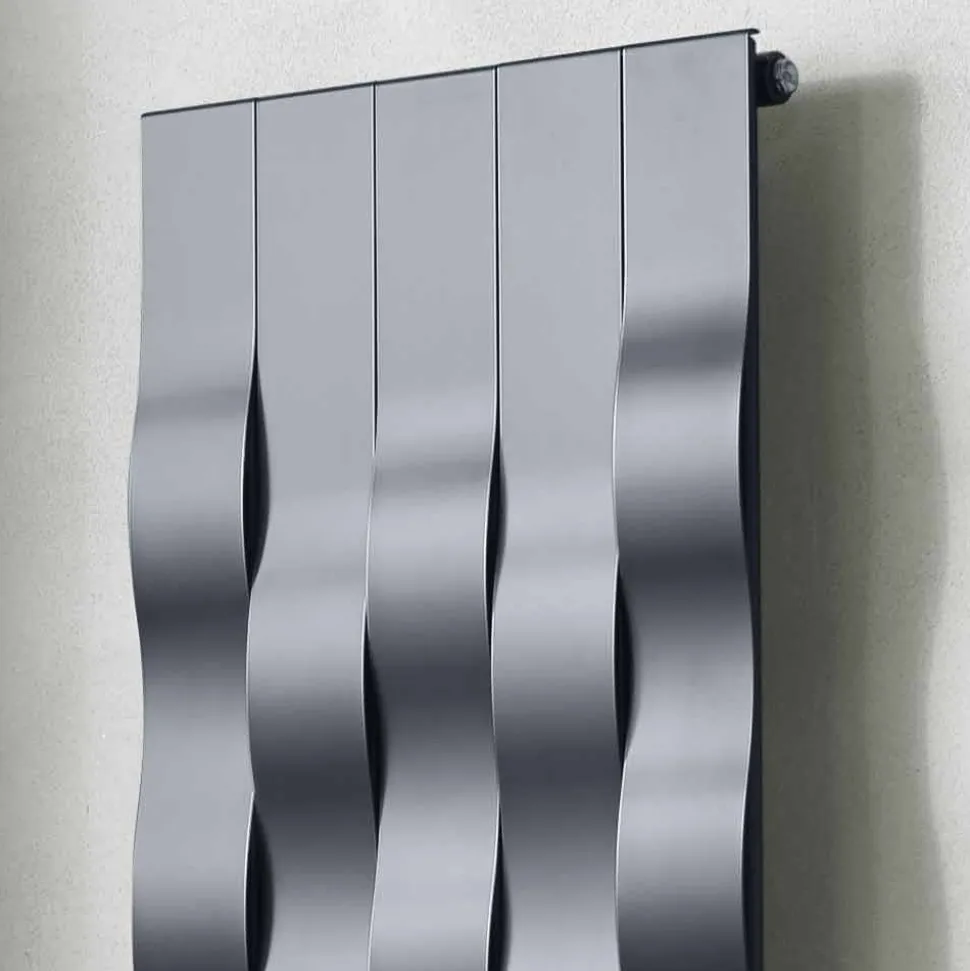 Piastra Radiante in Acciaio a 5 Barre Design Verticale fino a 1003 Watt - River