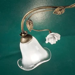 Plafoniera a 6 Luci Vintage in Ferro, Vetro e Rose di Ceramica - Siena