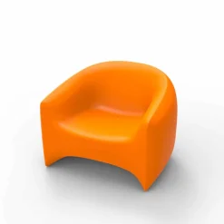 Poltrona da esterno iin resina di polietilene Blow Vondom, di design