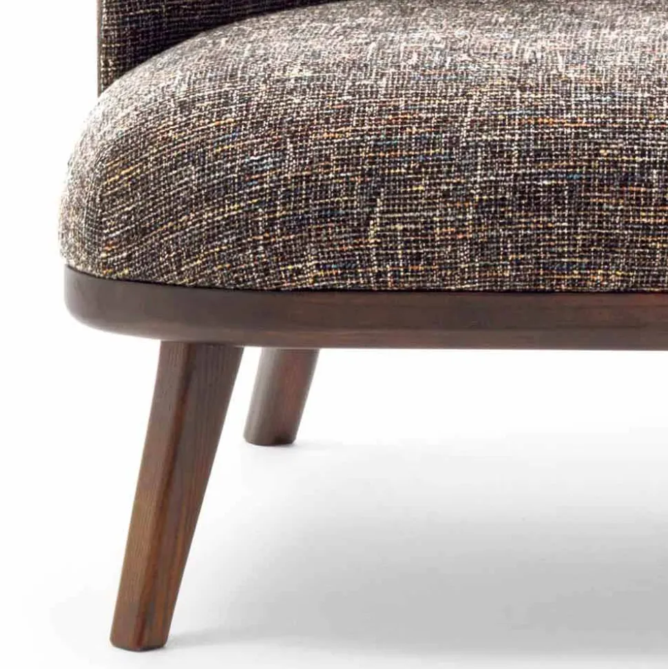 Poltrona da Salotto in Tessuto con Base in Legno Massello Made in Italy - Pepina